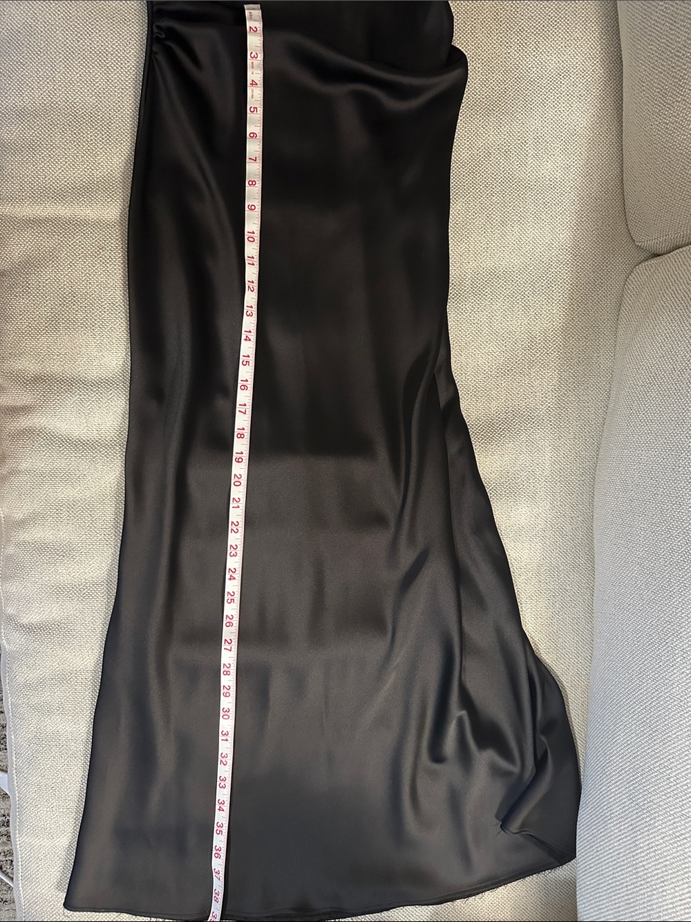 Elegant Black Dress - Picture 11 of 11